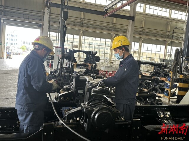 全流程贴心服务 全方位助企纾困——365体育钱提不出来了_365彩票app老版_日博best365下拉飞机XLCOKK全力以赴确保“疫情防控不失守,经济发展不减速”